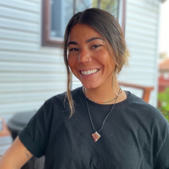 Meet your Posher, Kasandra - Picture 1 of 1